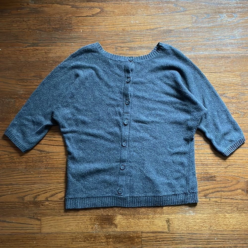 Hinge Gray Button Back Sweater - Picture 4 of 6